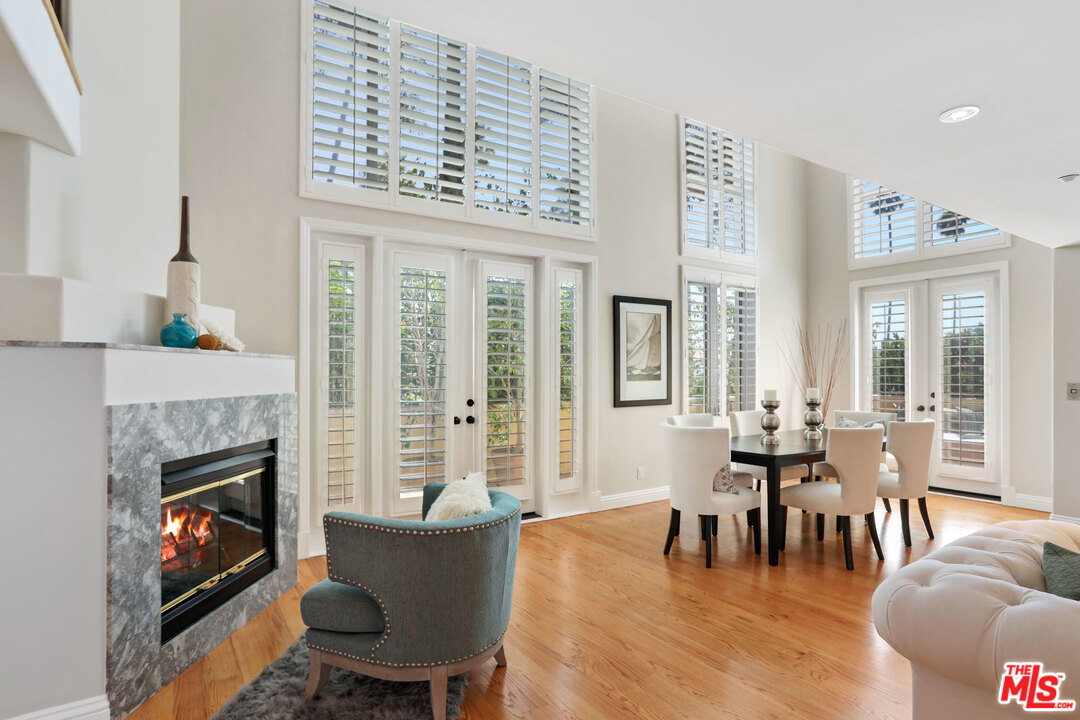 1915 Washington Avenue Santa Monica, CA 90403 - Photo 6 of 32