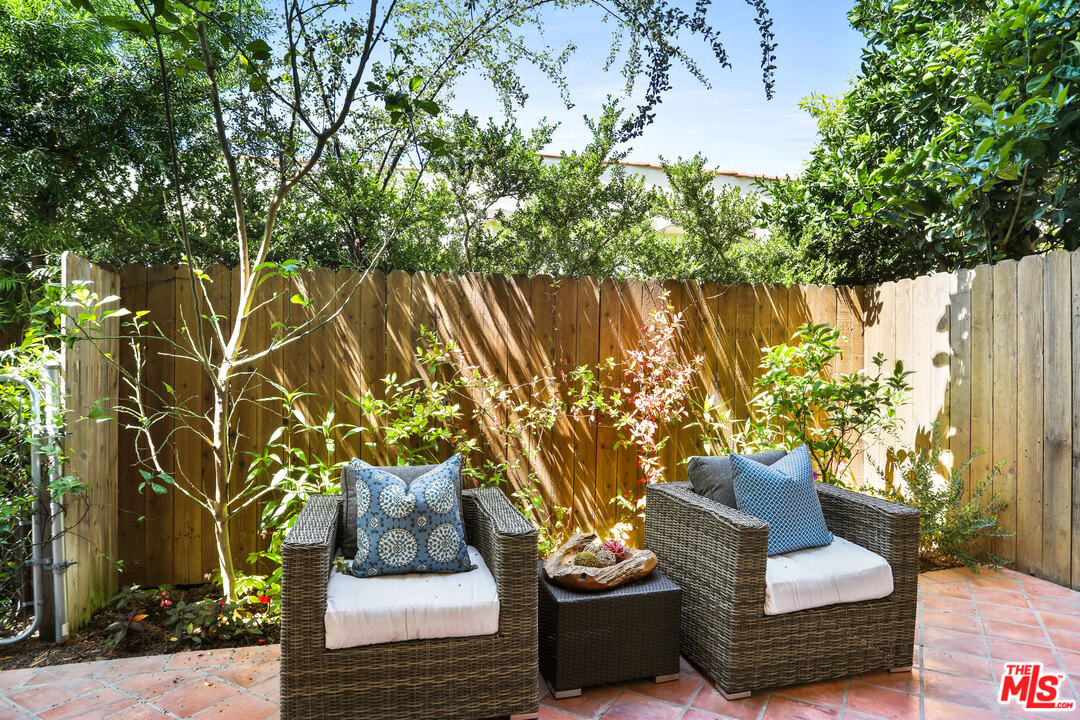 1915 Washington Avenue Santa Monica, CA 90403 - Photo 9 of 32