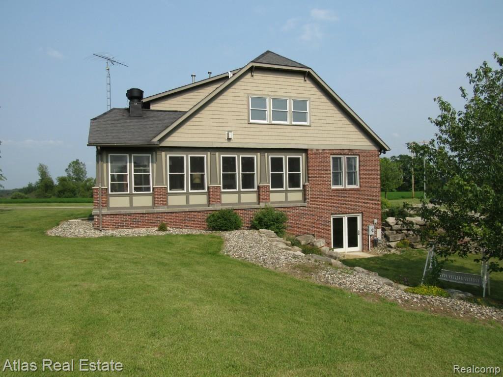 9071 Horton Road Goodrich, MI 48438 - Photo 8 of 28 IMG_1405.jpg