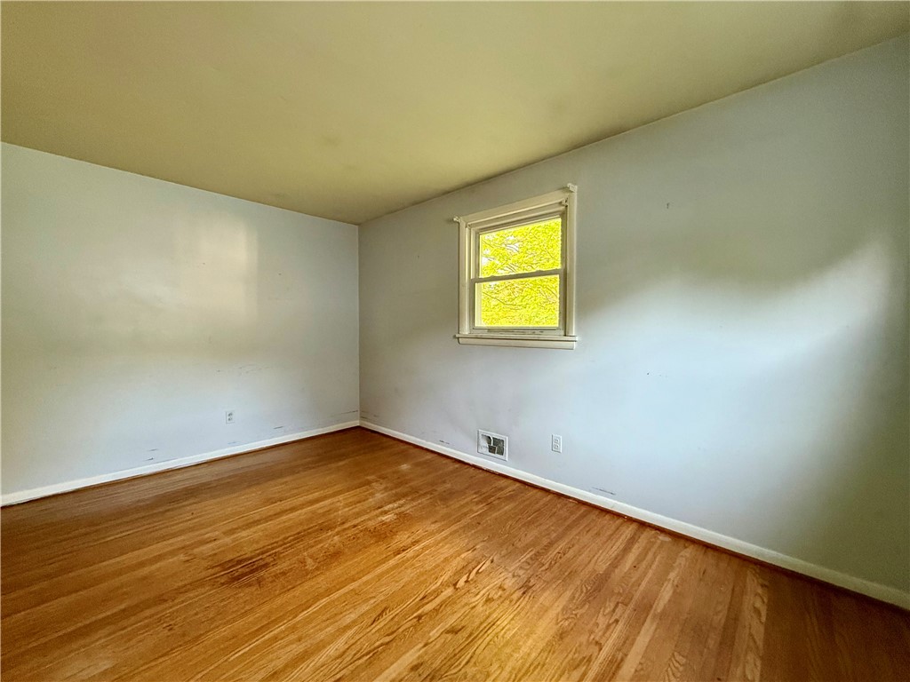 116 Lemoyn Avenue Rochester, NY 14612 - Photo 14 of 21