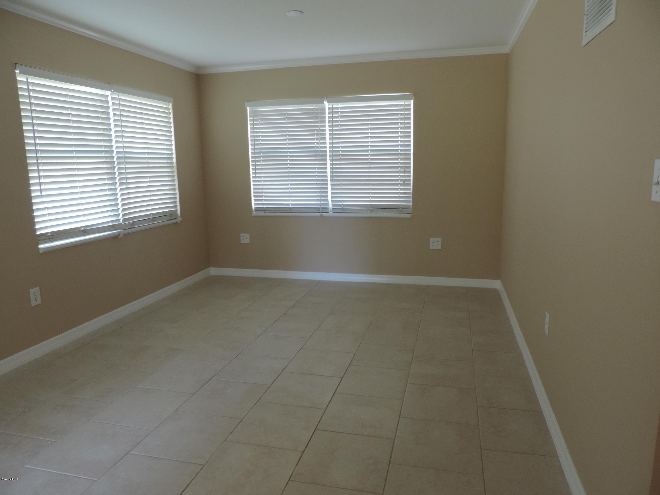 1046 Hayden Road Rockledge, FL 32955 - Photo 12 of 31 Family room view