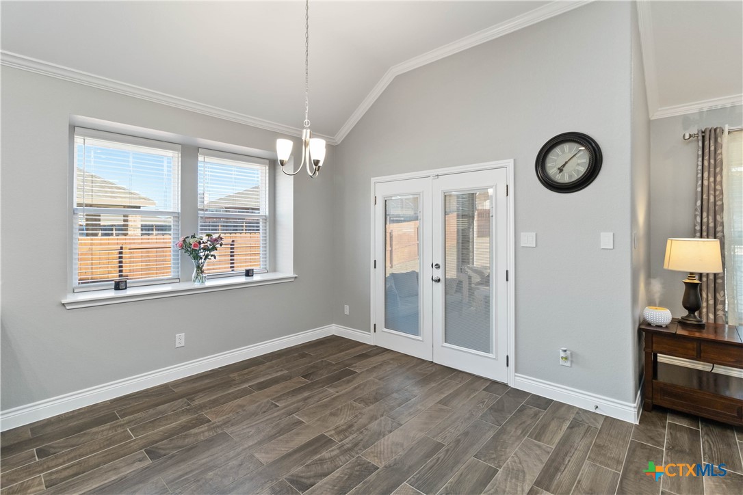 8402 Ridge Crest Drive Killeen, TX 76542 - Photo 17 of 34 a view of livingroom with hardwood floor and window