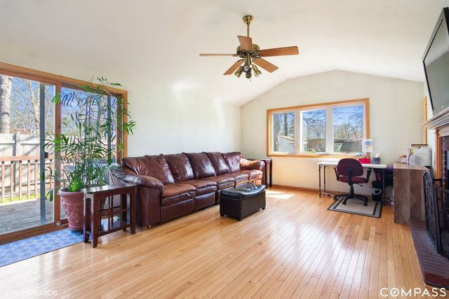 $345,000 | 1590 Grove Avenue, Highland Park, IL 60035