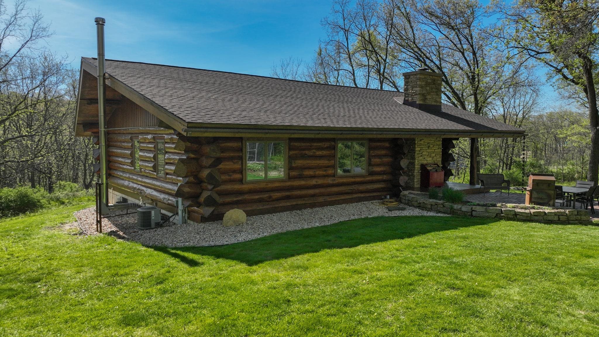 W9478 White Oak Road Argyle, WI 53504 - Photo 6 of 50