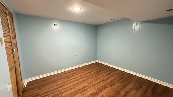 $3,000 | 4819 West Winnemac Avenue, Chicago, IL 60630