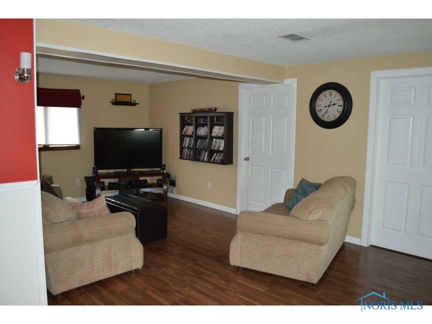 5241 Jericho Road Hicksville, OH 43526 - Photo 11 of 18 Interior Space/Layout.