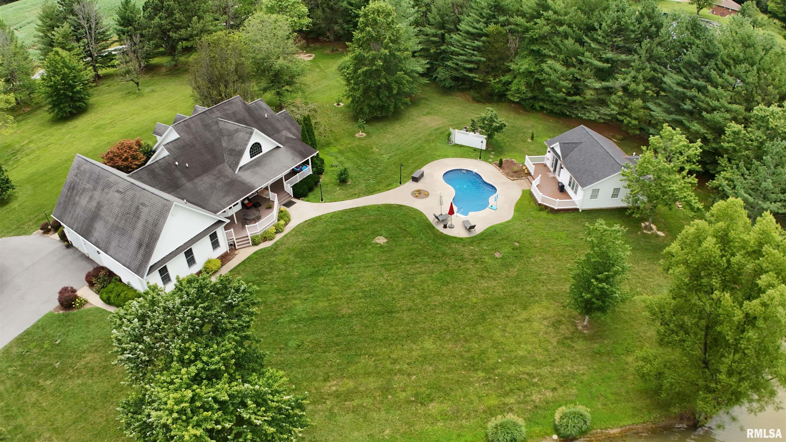2465 Lick Creek Road Anna, IL 62906 - Photo 7 of 51 Gallery Image 7