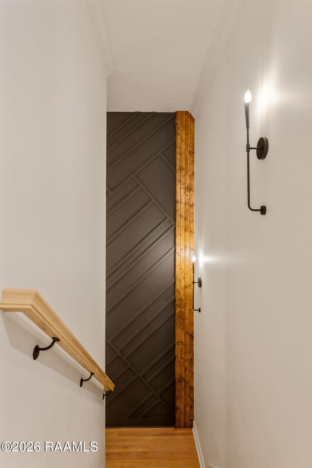 209 Stoney Shadow Drive Lafayette, LA 70508 - Photo 33 of 46 feature wall in stair well