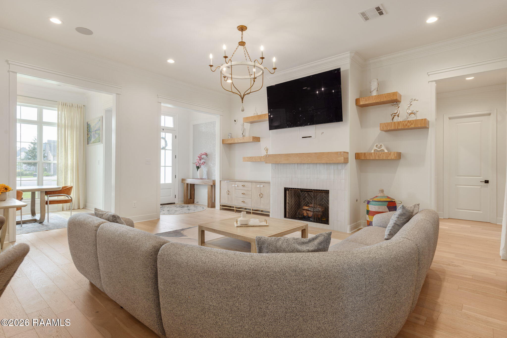 209 Stoney Shadow Drive Lafayette, LA 70508 - Photo 8 of 46 living room