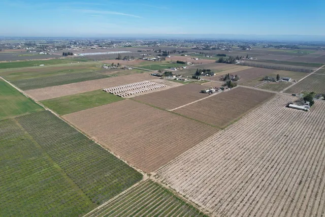 $850,000 | 21863 Bruella Road, Acampo, CA 95220