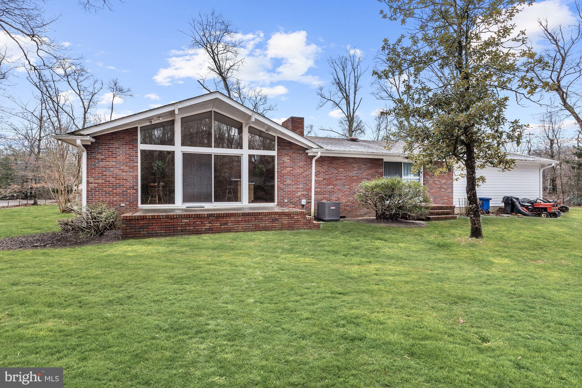 163 Ridge Road Southampton, NJ 08088 - Photo 2 of 26