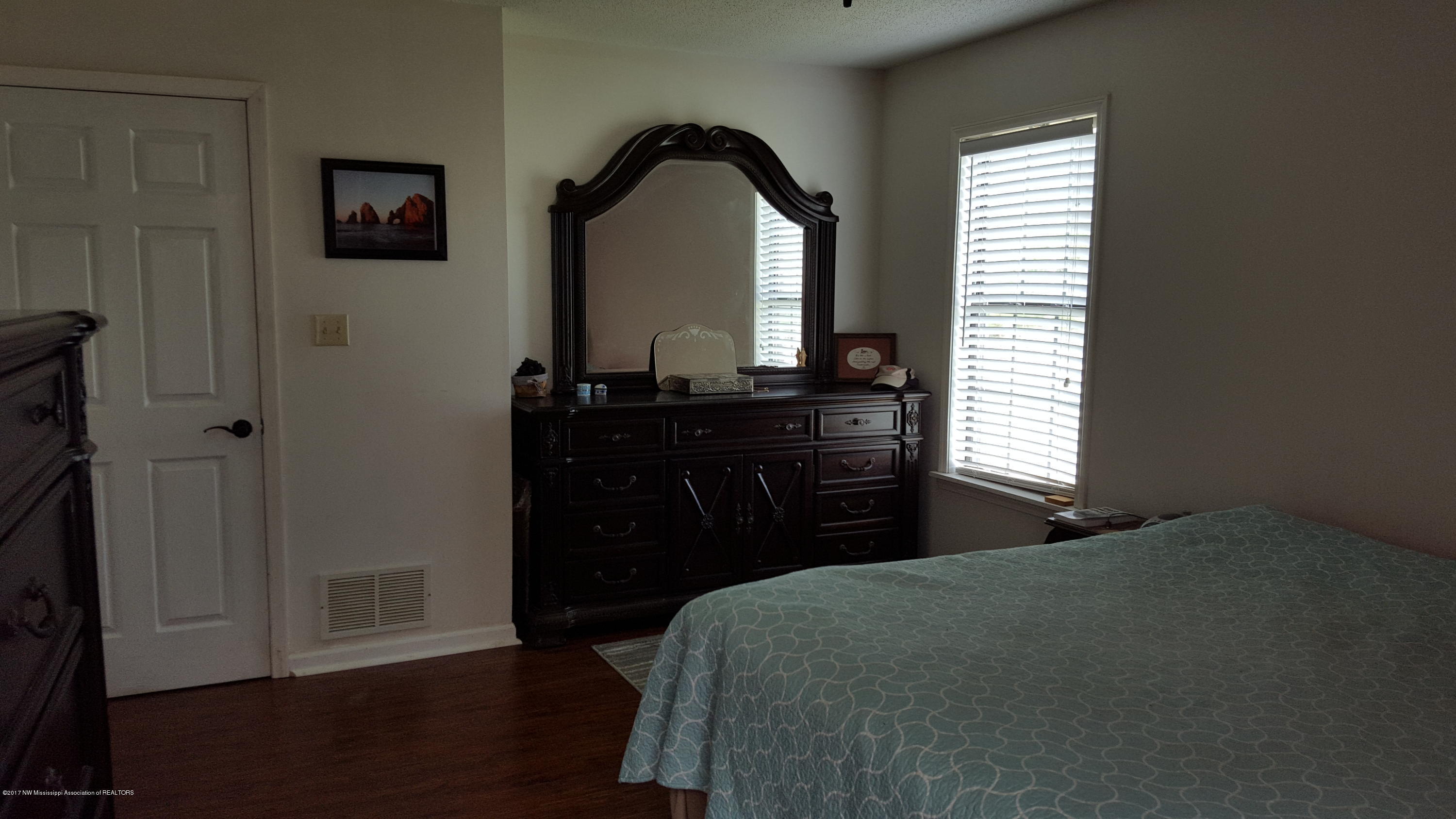 7178 Yellow Dog Road Senatobia, MS 38668 - Photo 12 of 24 7178 Yellow dog Master