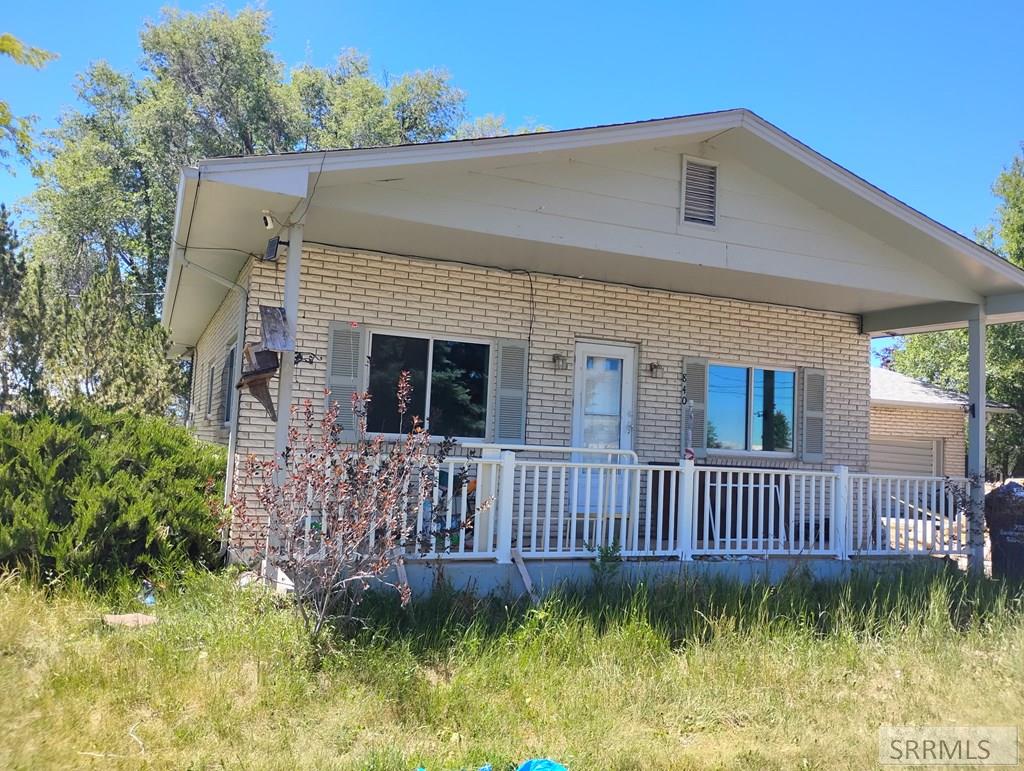 840 665 East Basalt, ID 83218 - Photo 3 of 16