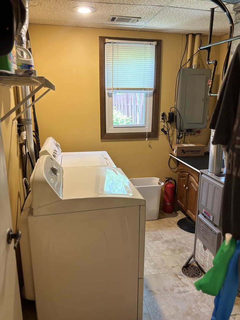 8317 10th Street West Rock Island, IL 61201 - Photo 12 of 16