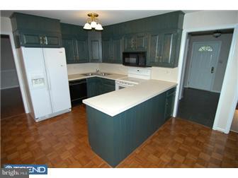 814 Broadcasting Road Wyomissing, PA 19610 - Photo 5 of 12 Gallery Image 5