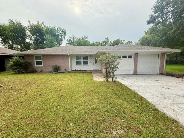 $1,850 | 2206 Erickson Street, La Marque, TX 77568