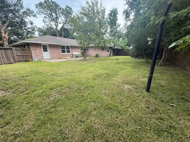$1,850 | 2206 Erickson Street, La Marque, TX 77568