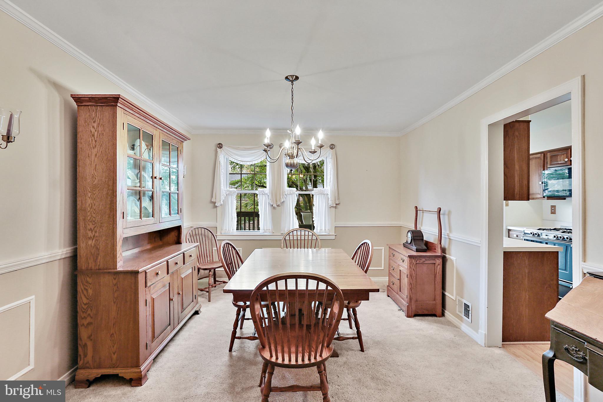 1818 Loch Shiel Road Towson, MD 21286 - Photo 8 of 34