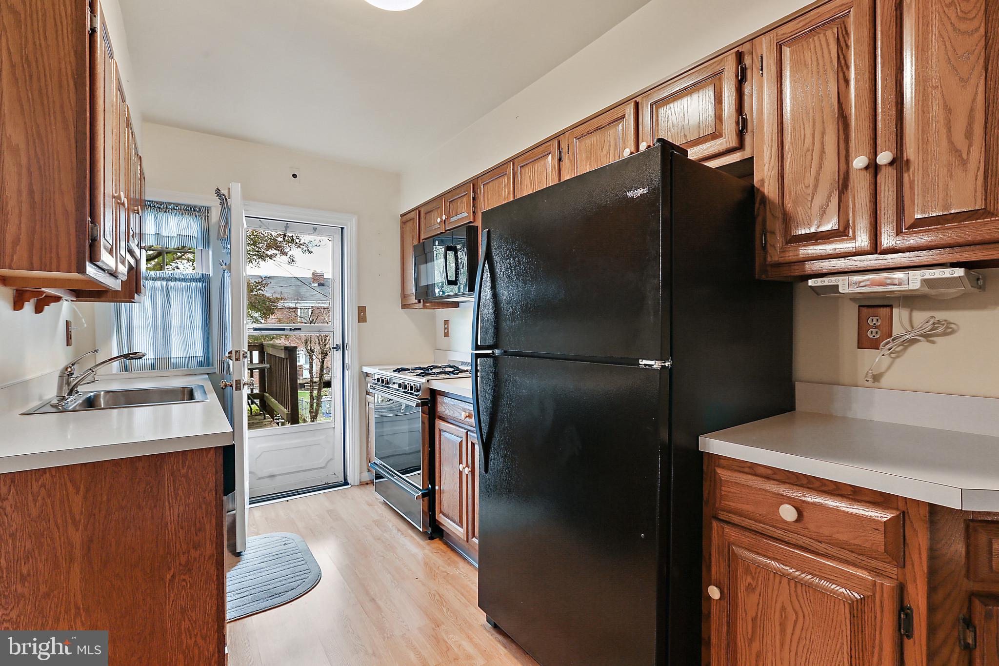 1818 Loch Shiel Road Towson, MD 21286 - Photo 10 of 34