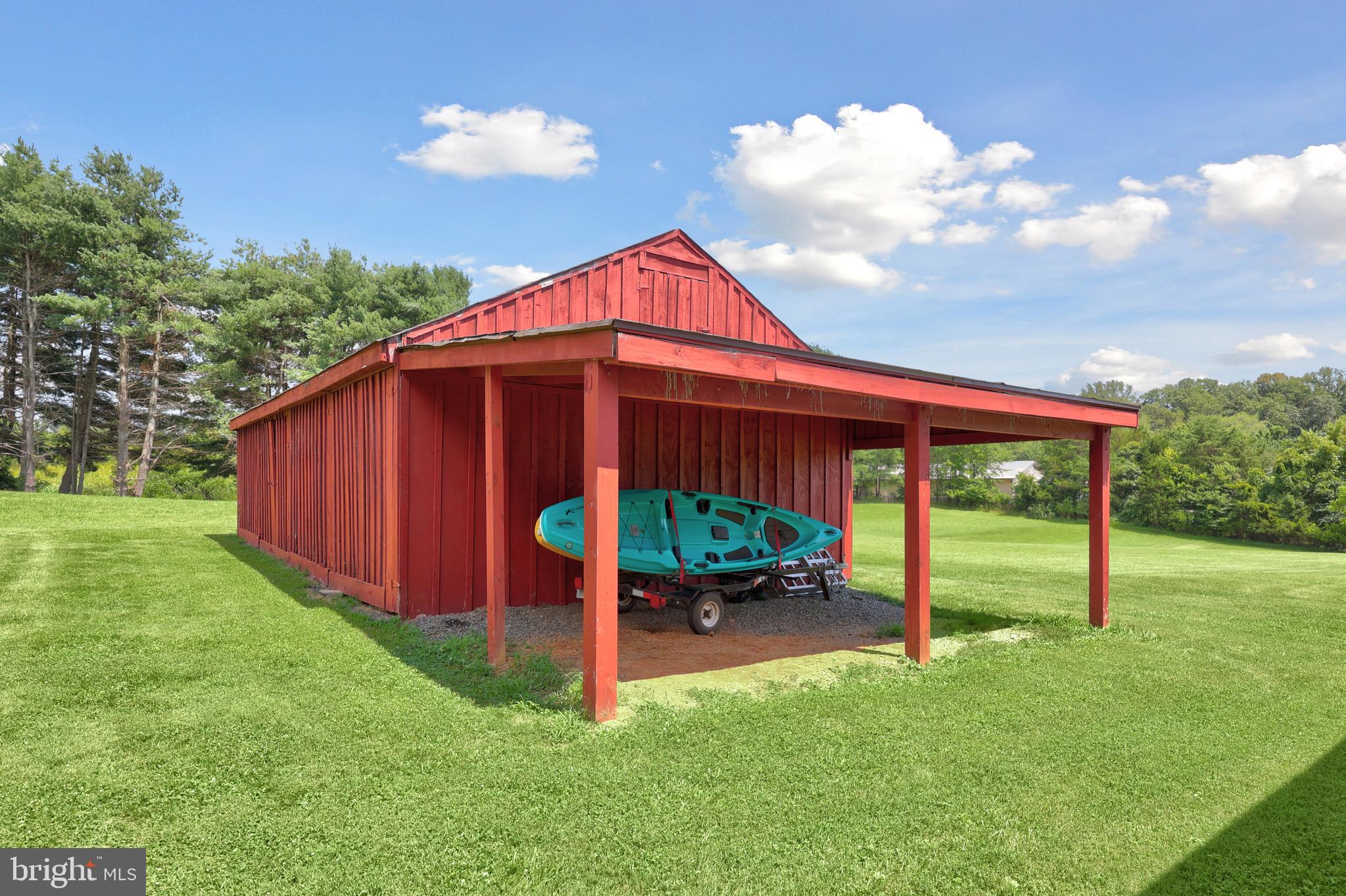 9235 Lees Ridge Road Warrenton, VA 20186 - Photo 46 of 54 Barn