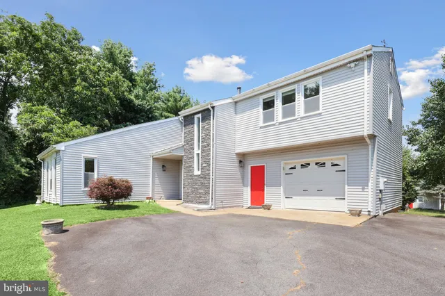 $775,000 | 9235 Lees Ridge Road, Warrenton, VA 20186