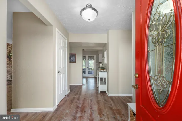 $775,000 | 9235 Lees Ridge Road, Warrenton, VA 20186