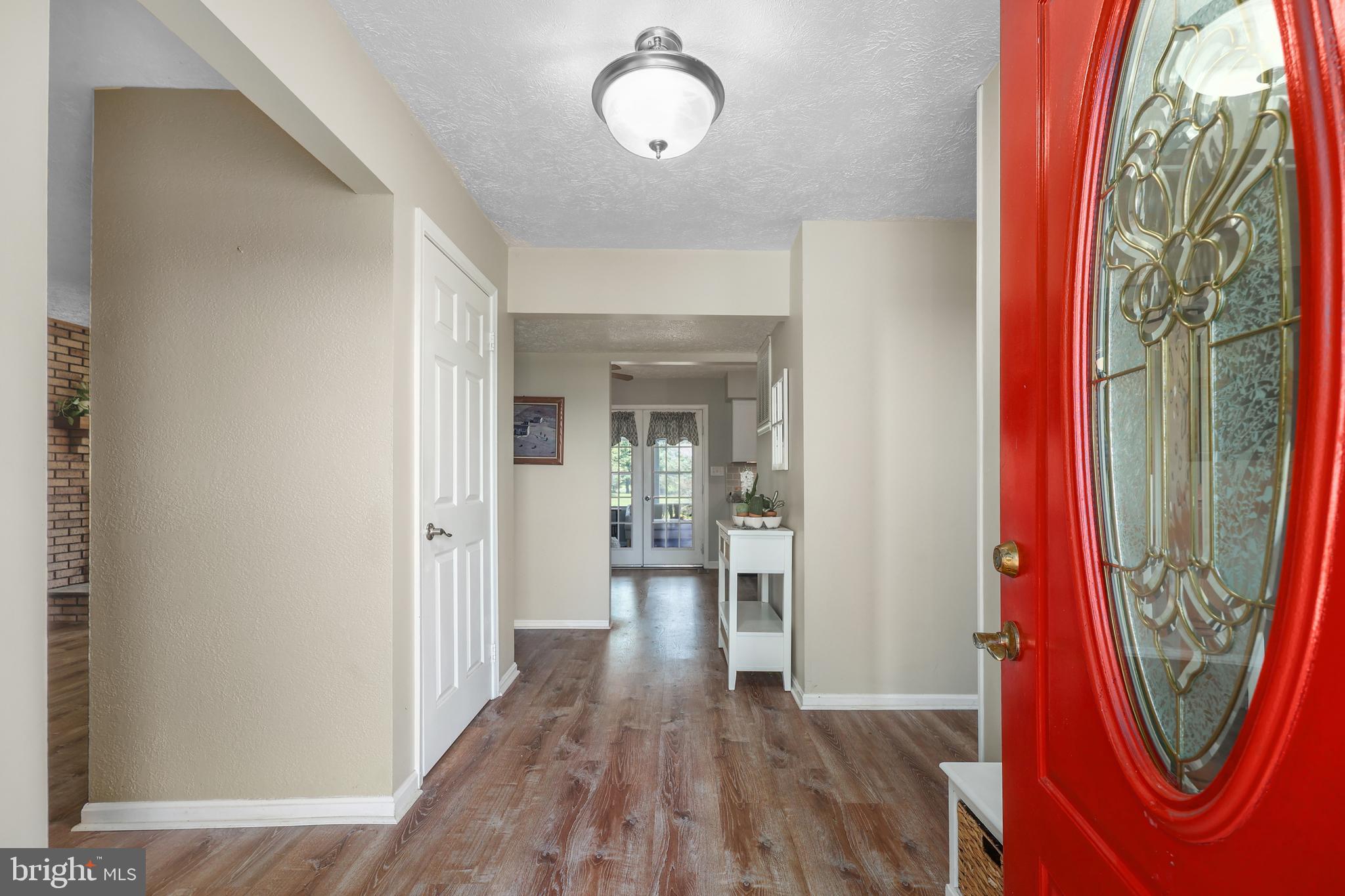 9235 Lees Ridge Road Warrenton, VA 20186 - Photo 8 of 54 Foyer