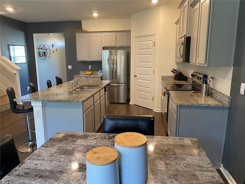 676 Whitman Lane Stockbridge, GA 30281 - Photo 9 of 50