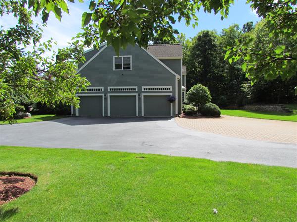 23 A Castle Road Northborough, MA 01532 - Photo 29 of 30 Gallery Image 29