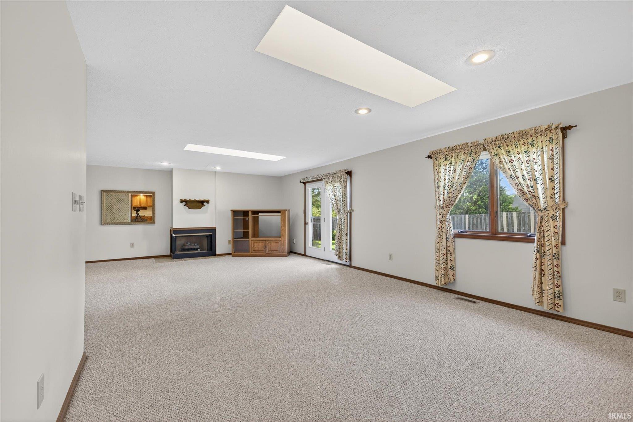 701 West Gordon Pike Bloomington, IN 47403 - Photo 13 of 36