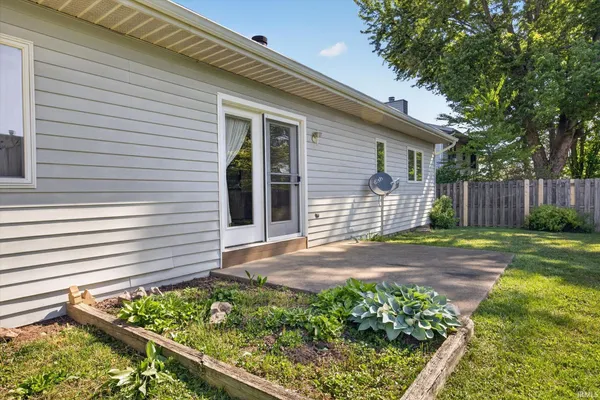 $320,000 | 701 West Gordon Pike, Bloomington, IN 47403