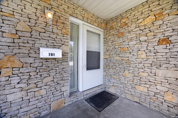 $320,000 | 701 West Gordon Pike, Bloomington, IN 47403