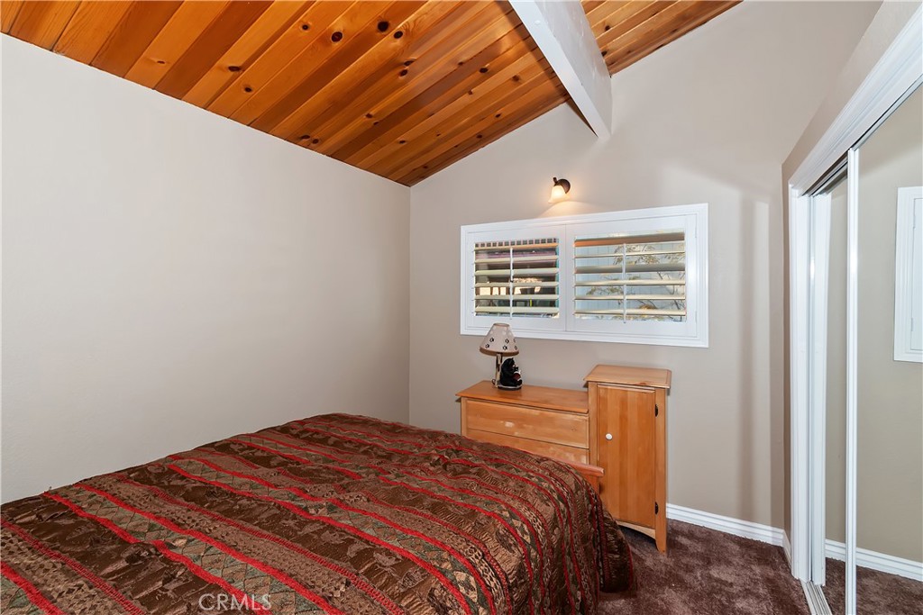 31435 Oakleaf Drive Running Springs, CA 92382 - Photo 29 of 39