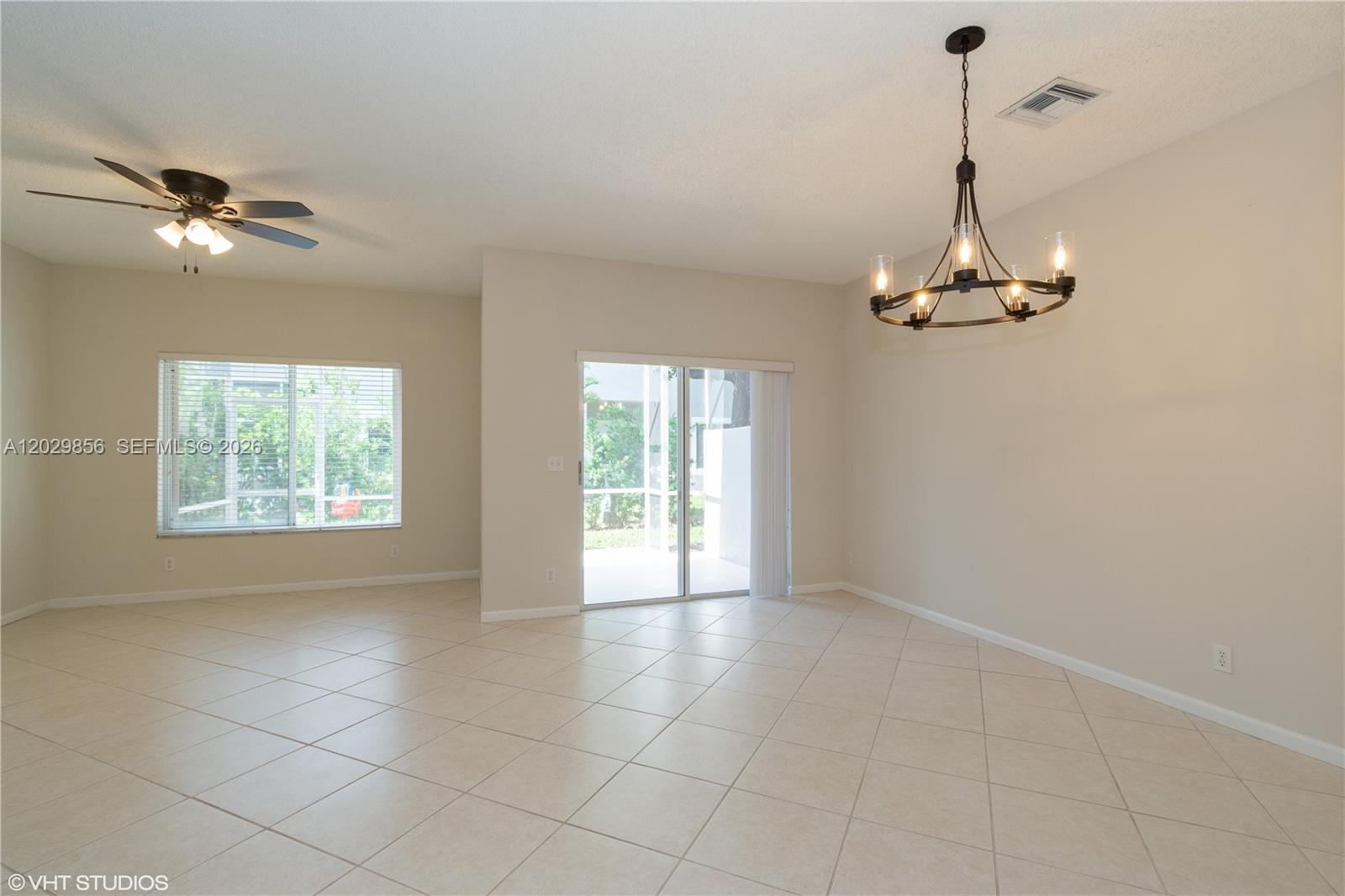 8272 Vía Serena Boca Raton, FL 33433 - Photo 3 of 11