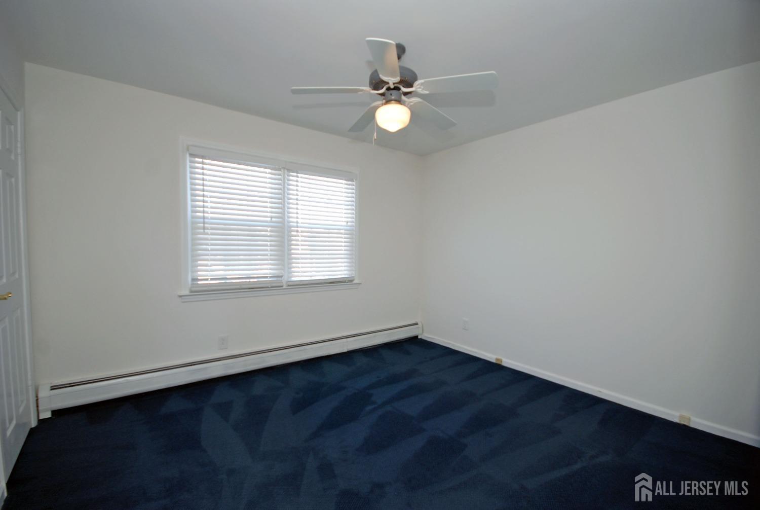 319 Fairview Avenue Middlesex, NJ 08846 - Photo 13 of 30