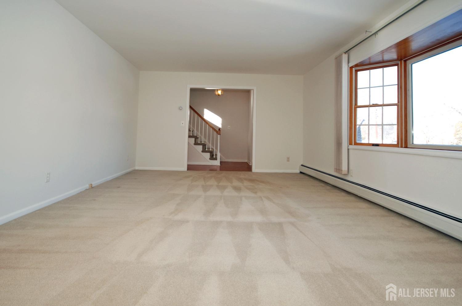 319 Fairview Avenue Middlesex, NJ 08846 - Photo 4 of 30