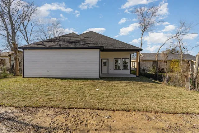 $1,950 | 1813 Wellington Street, Greenville, TX 75401