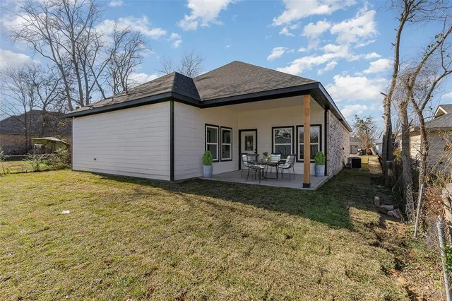 $1,950 | 1813 Wellington Street, Greenville, TX 75401