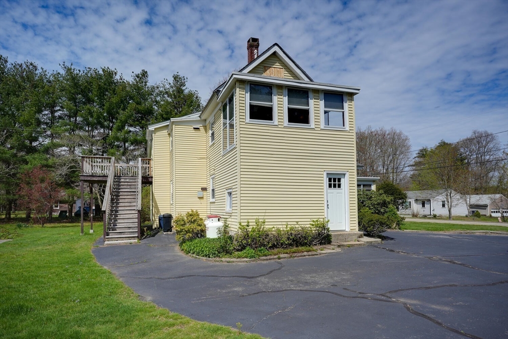 193 Gates Pond Road Berlin, MA 01503 - Photo 3 of 42