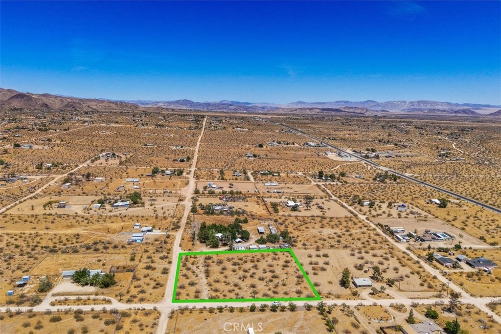 55926 Tanager Road Yucca Valley, CA 92284 - Photo 13 of 24 Gallery Image 13
