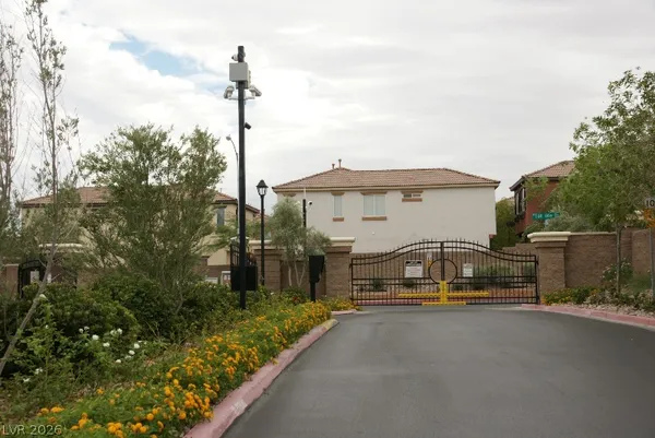 $1,800 | 5010 Whispy Breeze Avenue, Las Vegas, NV 89139