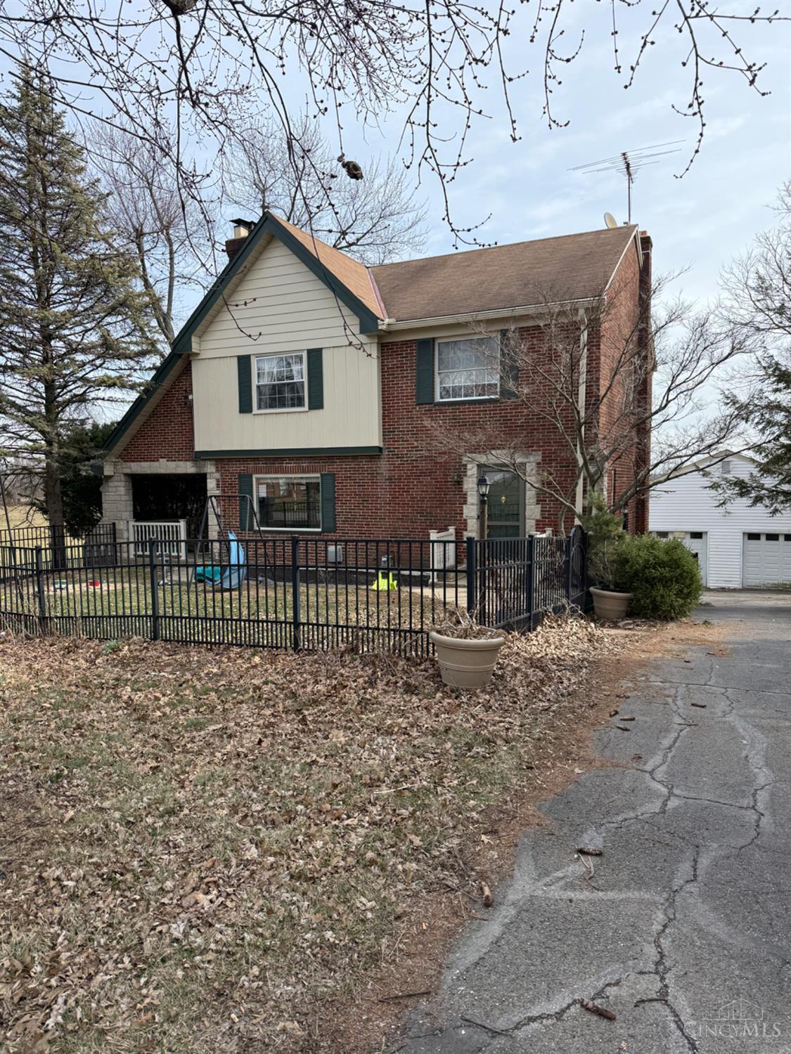 7634 Bridgetown Road Cincinnati, OH 45248 - Photo 1 of 3 Gallery Image 1