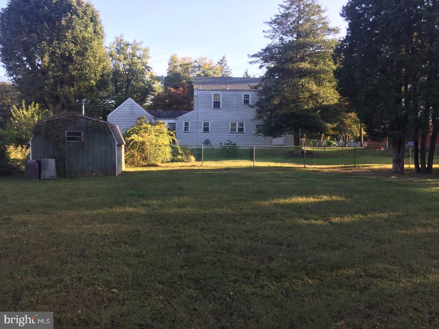 1814 Beverly Road Burlington, NJ 08016 - Photo 22 of 23 Exterior Back