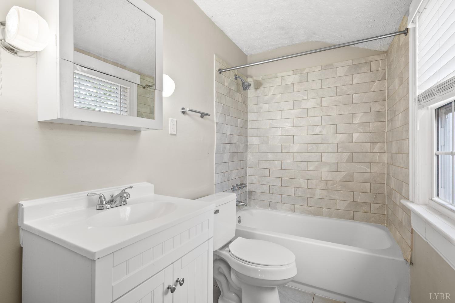 611 Riverside Drive Lynchburg, VA 24503 - Photo 27 of 50 Gallery Image 27