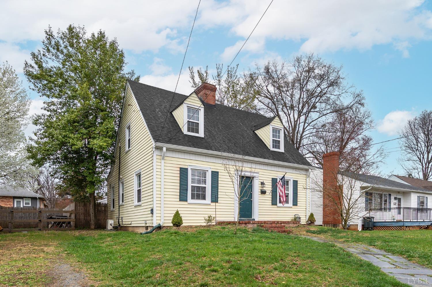 611 Riverside Drive Lynchburg, VA 24503 - Photo 3 of 50 Gallery Image 3
