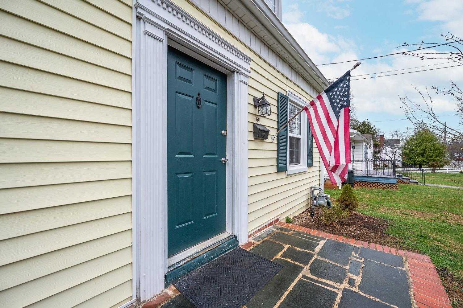 611 Riverside Drive Lynchburg, VA 24503 - Photo 4 of 50 Gallery Image 4