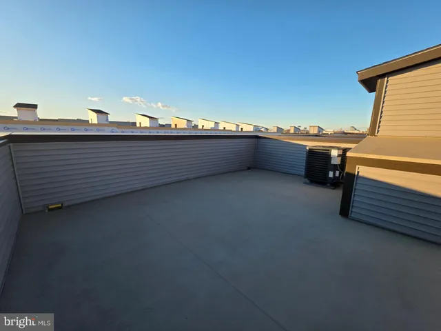 a view of balcony with city view