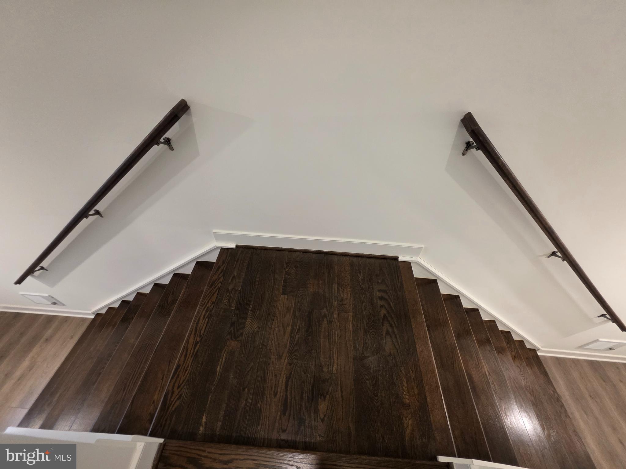 128 Locke Street, Unit B Baltimore, MD 21230 - Photo 6 of 49 a view of entryway