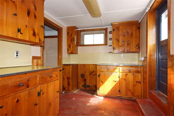 63 Alderwood Road Waltham, MA 02452 - Photo 13 of 17 Gallery Image 13