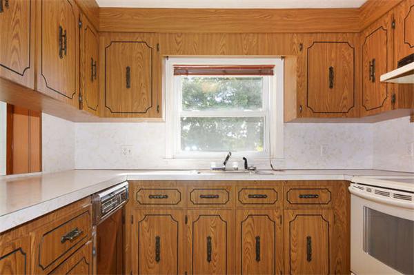 63 Alderwood Road Waltham, MA 02452 - Photo 6 of 17 Gallery Image 6